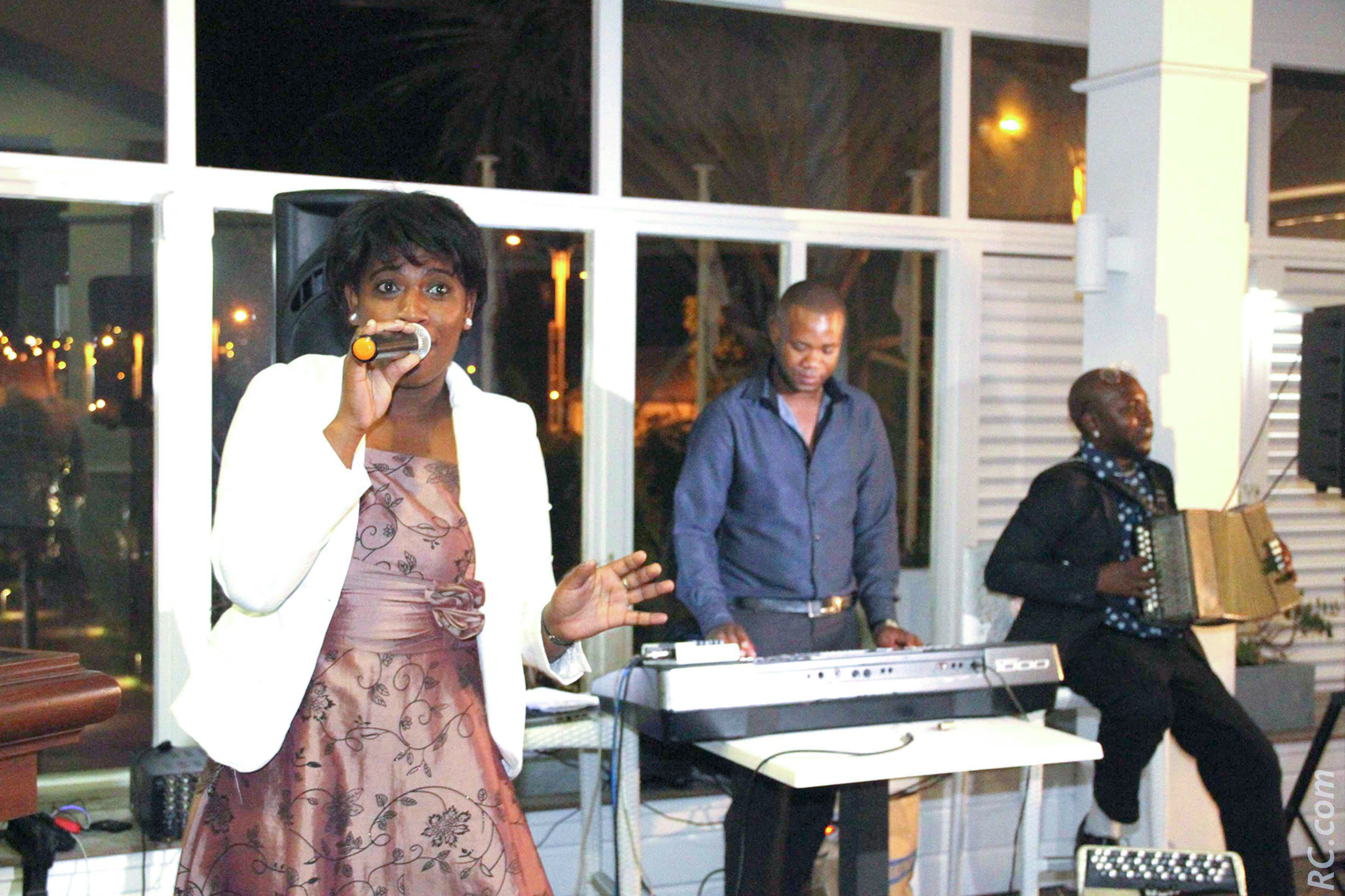 Jenna, chanteuse Rodriguaise