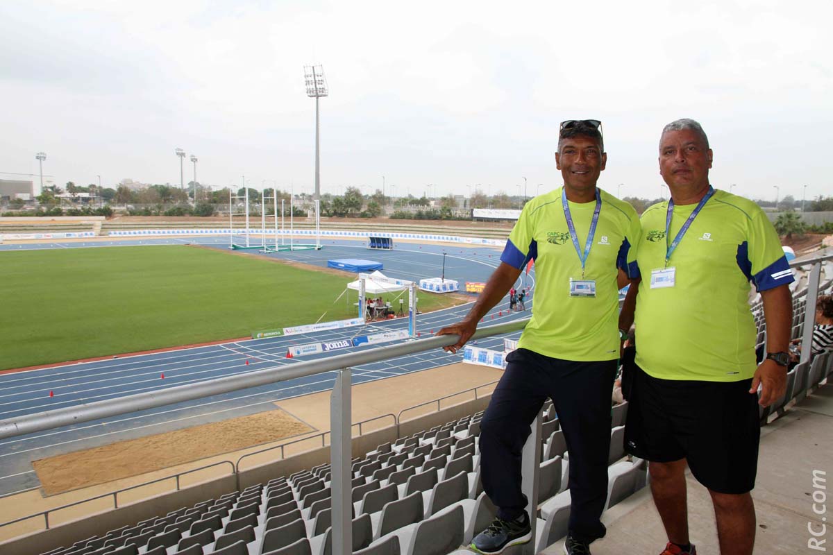 Jean-Pierre Mardémoutou et Frédéric Payet dans le stade de Malaga