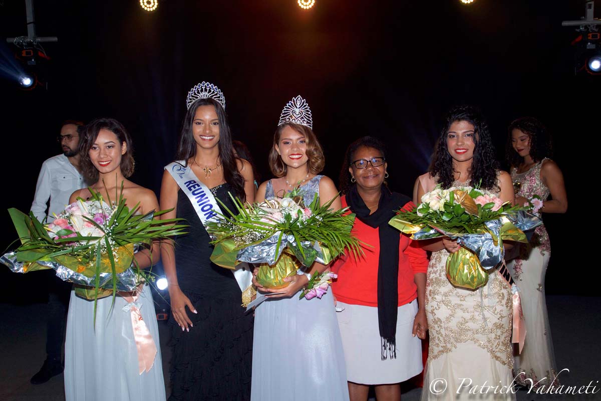 Les lauréates avec Miss Réunion 2018 et Marie-Andrée Lejoyeux, élue de la mairie de Saint-Joseph