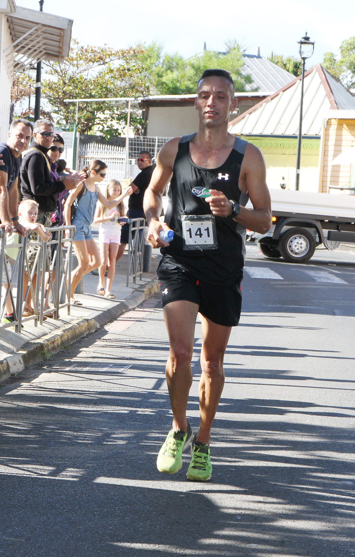 Didier Barret, 2ème l'année dernière, à 4 secondes seulement du malgache Manpitroatsy Didier Barret, 2ème l'année dernière, à 4 secondes seulement du malgache Manpitroatsy
