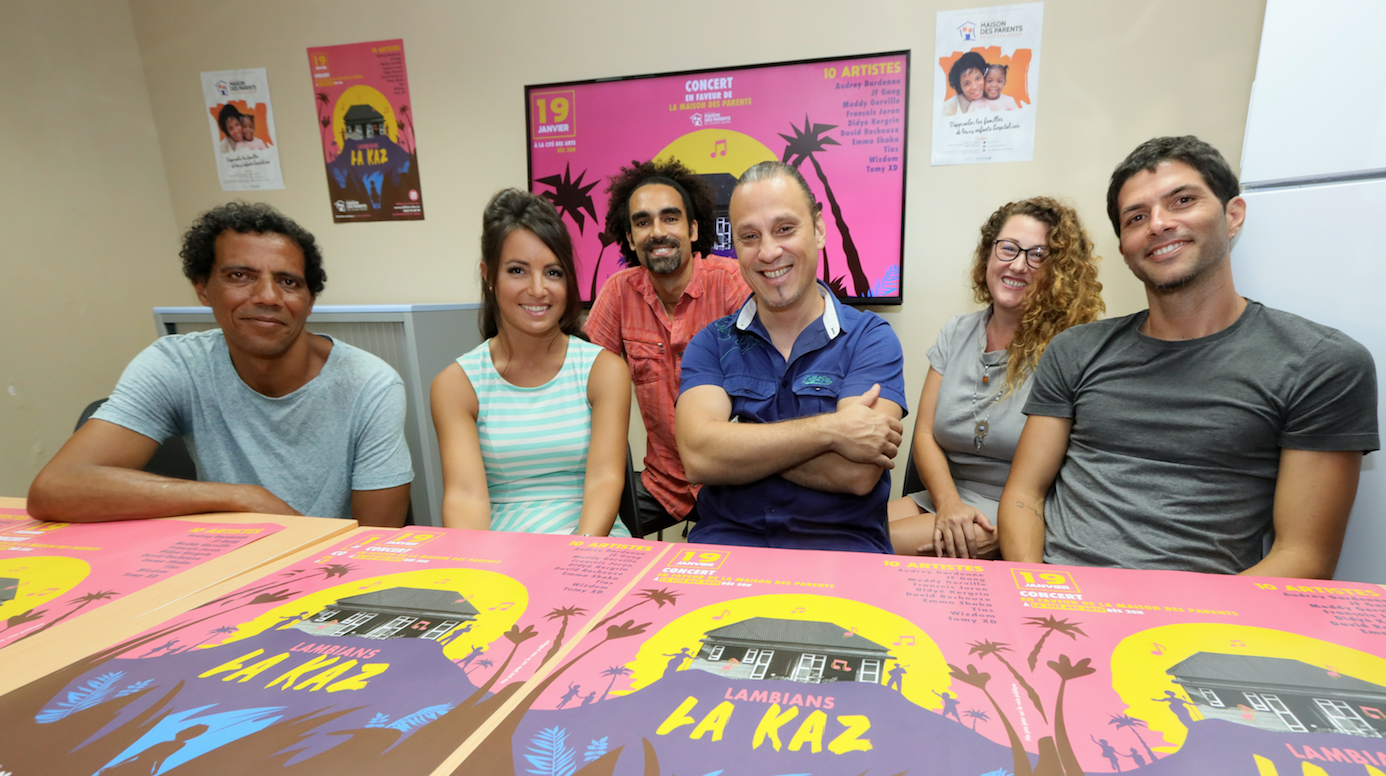 Une partie des artistes lors de la conférence de presse de présentation