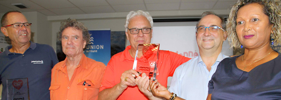 Randonnée Pédestre: le GR R1 de La Réunion plébiscité par les Français! Randonnée Pédestre: le GR R1 de La Réunion plébiscité par les Français!