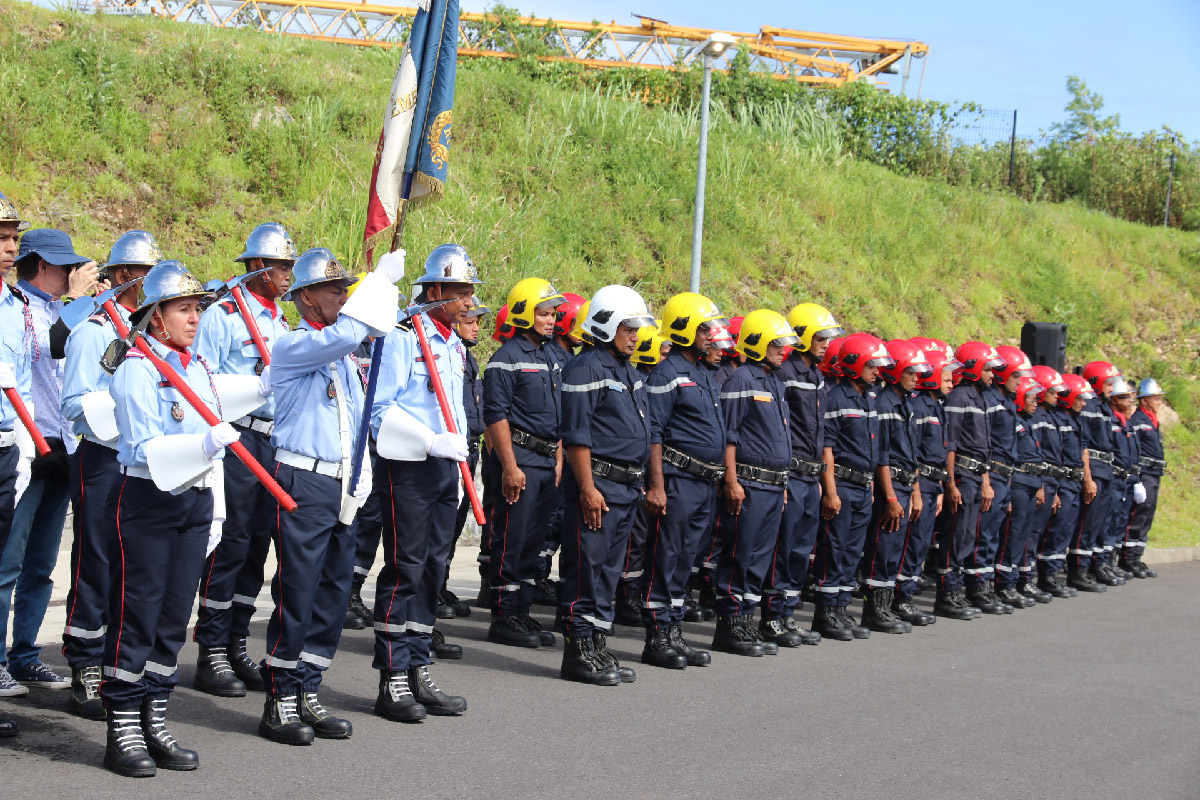 Hommage au sapeur pompier l'adjudant Jessy Eve