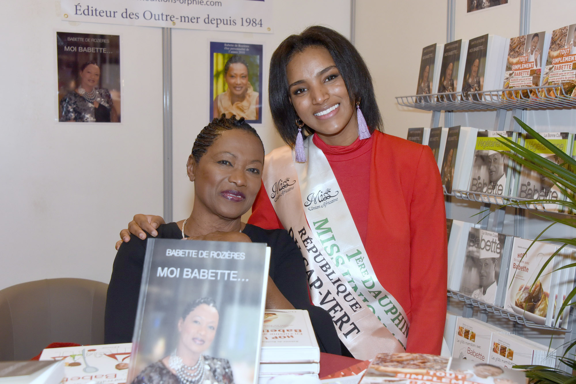 Babette de Rozières avec Rosana Dos Santos-Tancredo, Miss Iles-du-Cap-Vert et 1ère Dauphine de Miss Union Africaine 2018_2019.