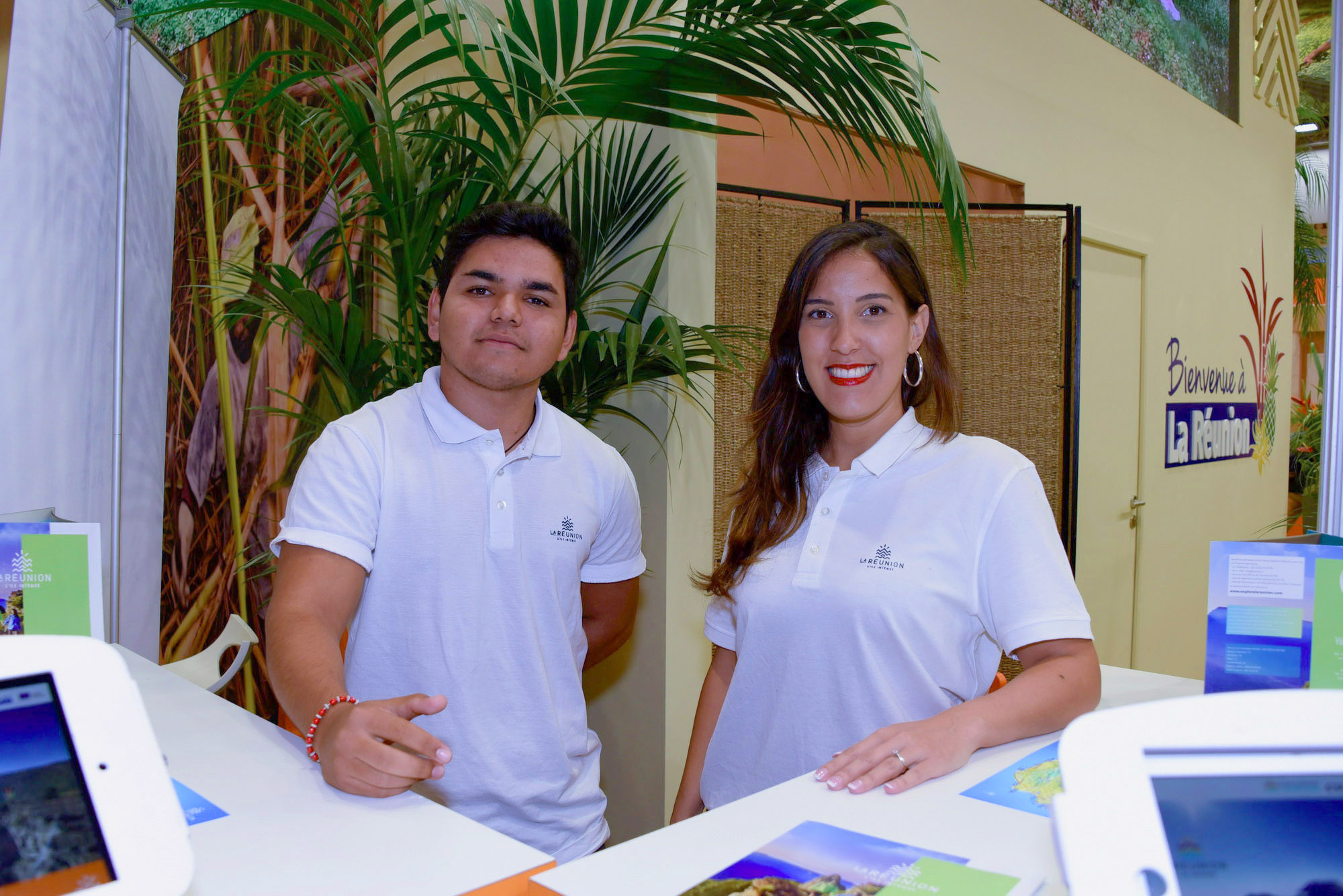 Pour l'IRT, Jérôme Tullus et Frédérrique Massari, vantent la beauté de l'île intense Pour l'IRT, Jérôme Tullus et Frédérrique Massari, vantent la beauté de l'île intense