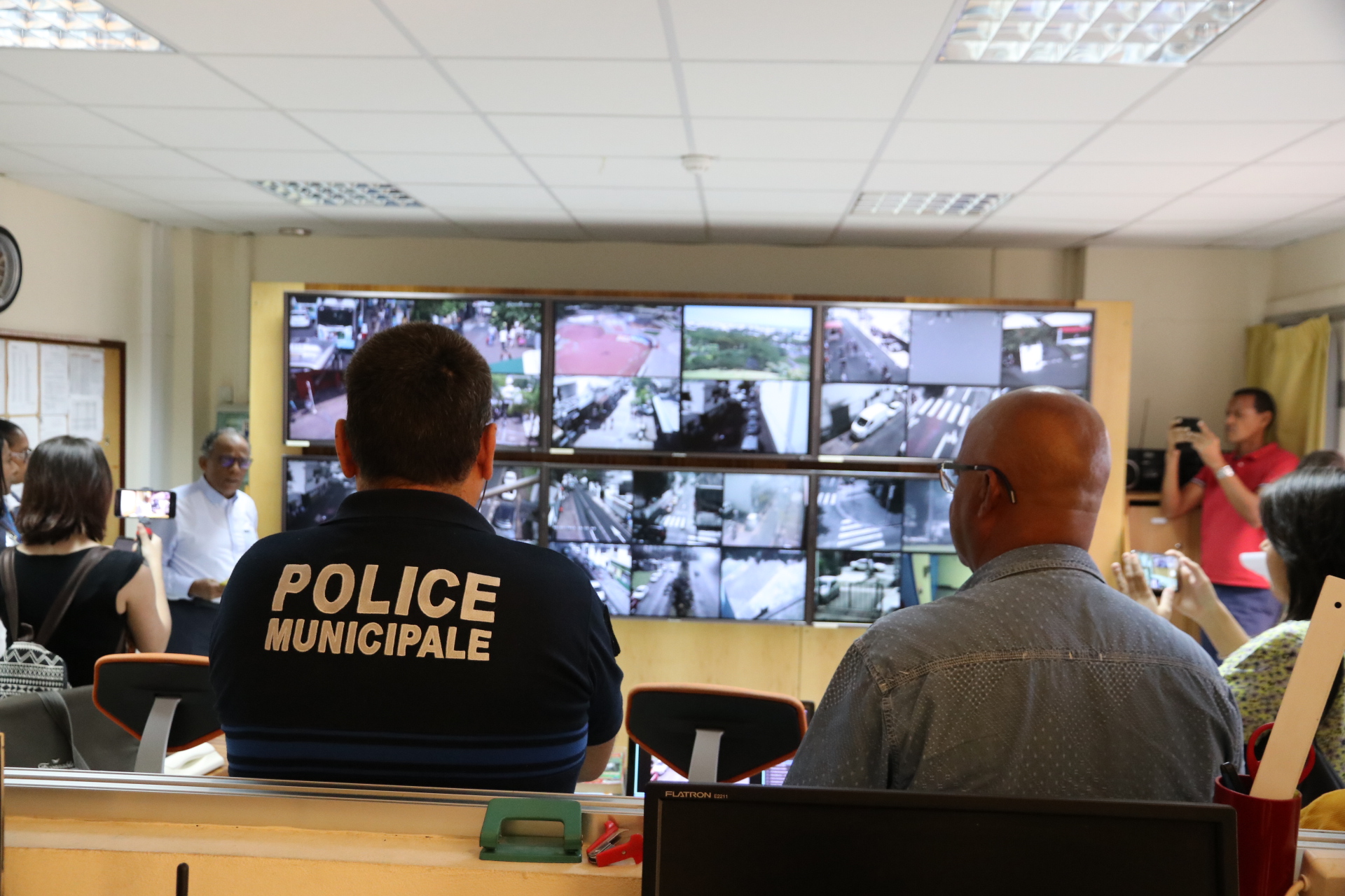 Le Centre de Surveillance de Vidéo Urbaine se situe dans un lieu protégé...
