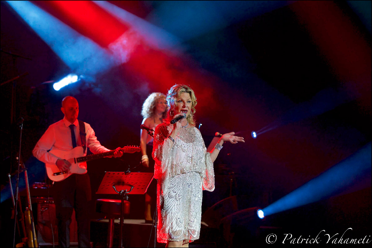 Jeane Manson en concert: photos