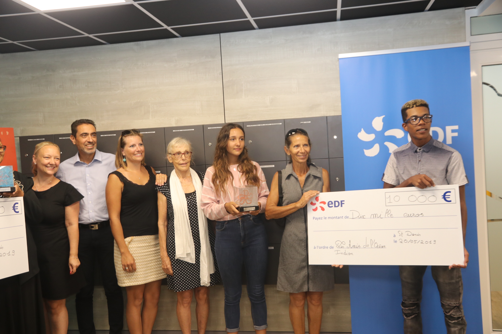 «Les Amis de l’Océan Indien» remporte le prix Régional de 10.000 volts, soit la somme de 10 000€