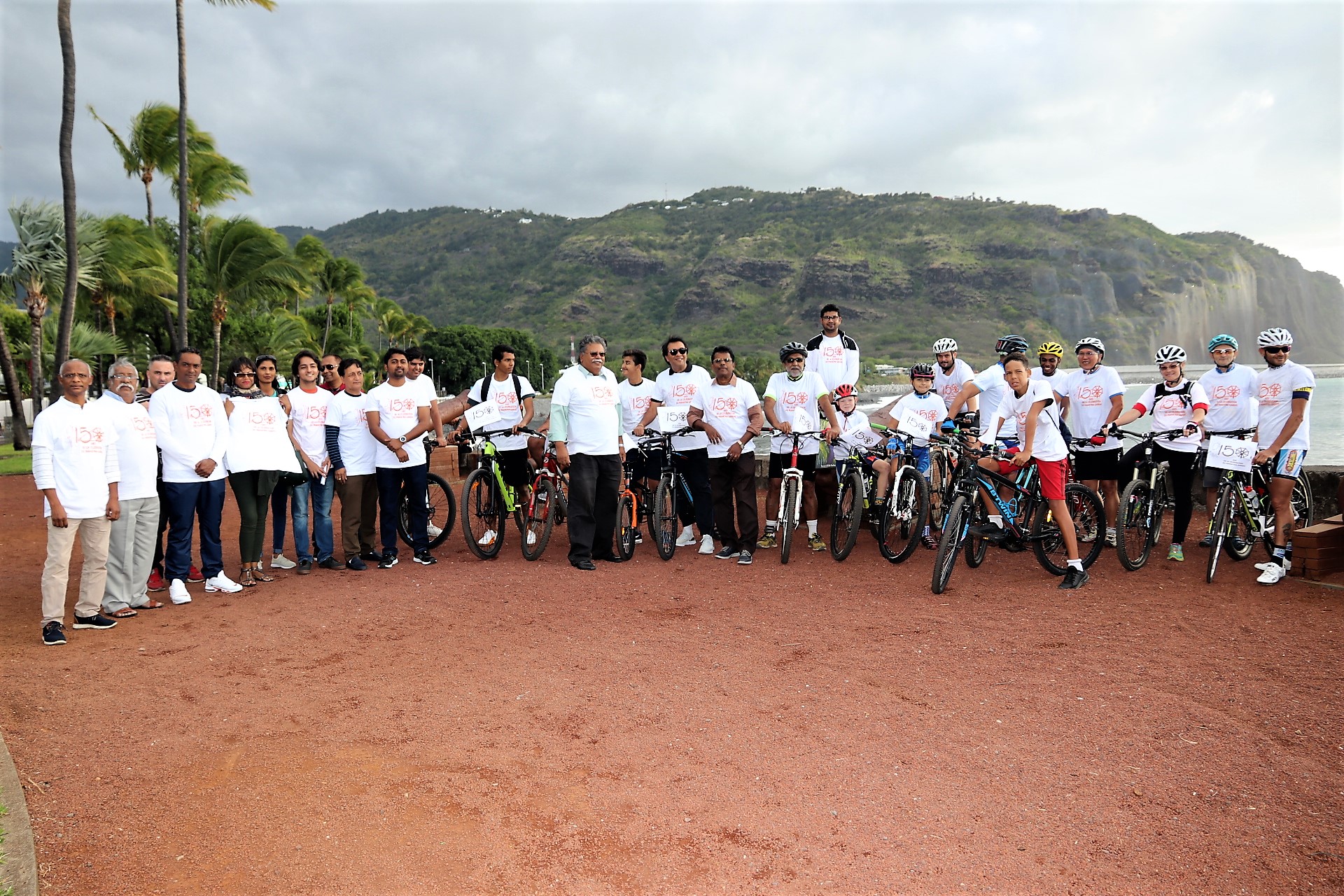 Balade en vélo pour fêter l'anniversaire de la naissance de Mahatma Gandhi