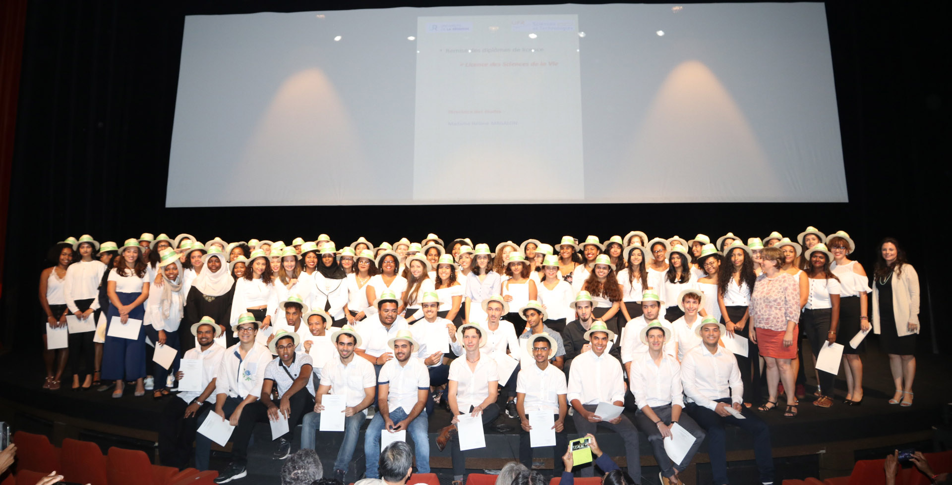 Remise de diplômes UFR Sciences et Technologies au Téat Champ Fleuri