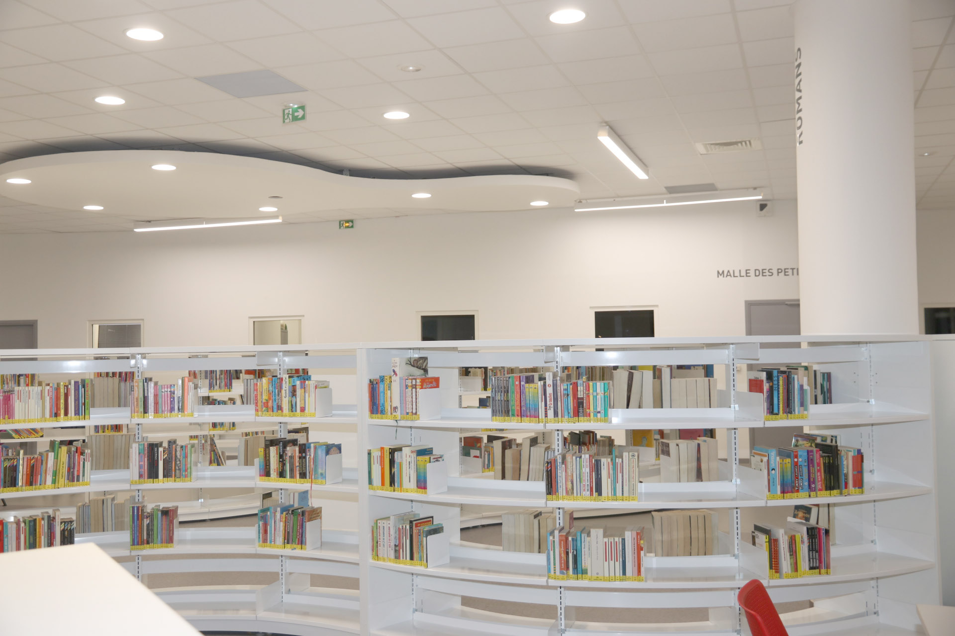 Inauguration à Saint-Denis de la Médiathèque François Mitterrand rénovée 