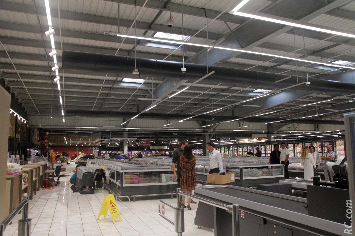 Un hypermarché d’une surface de vente de 4 500 m2