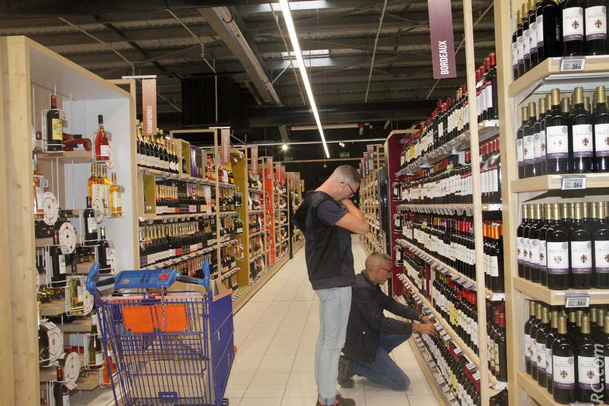Grande distribution: le nouveau centre commercial E. Leclerc-Les Terrass à Saint-Joseph