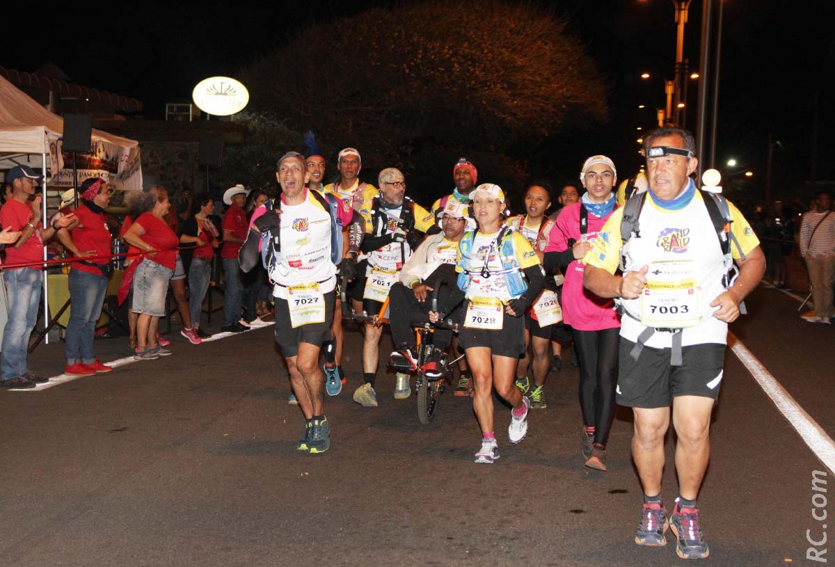 Magnifique ambiance sur le Boulevard Hubert Delisle Magnifique ambiance sur le Boulevard Hubert Delisle