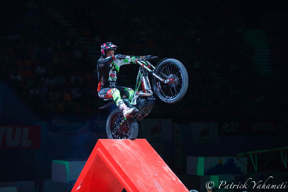 Mondial Indoor Moto X-Trial au Petit Stade de l'Est: spectaculaire!