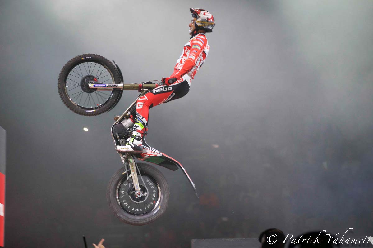 Mondial Indoor Moto X-Trial au Petit Stade de l'Est: spectaculaire!