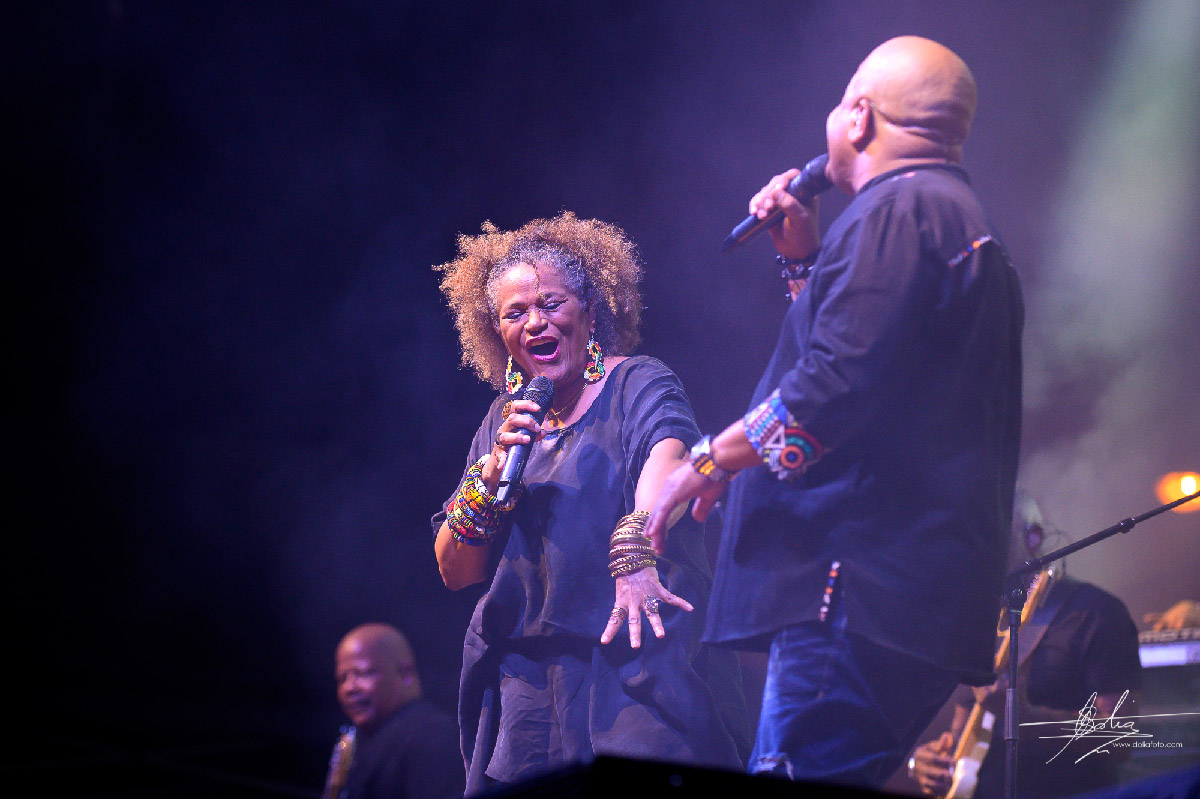 Kassav en concert à Expobat: succès fou!