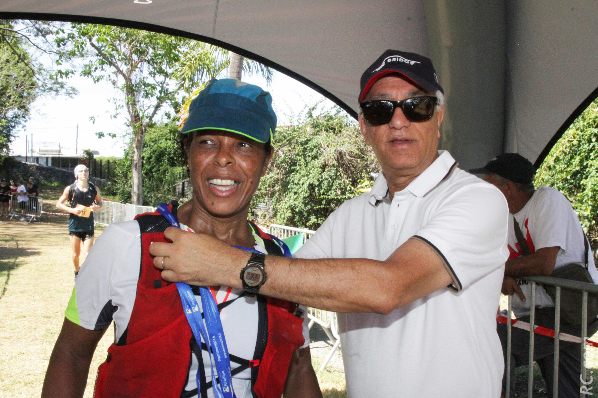 Isamël Locate du Conseil Départemental a participé à la remise des médailles Isamël Locate du Conseil Départemental a participé à la remise des médailles