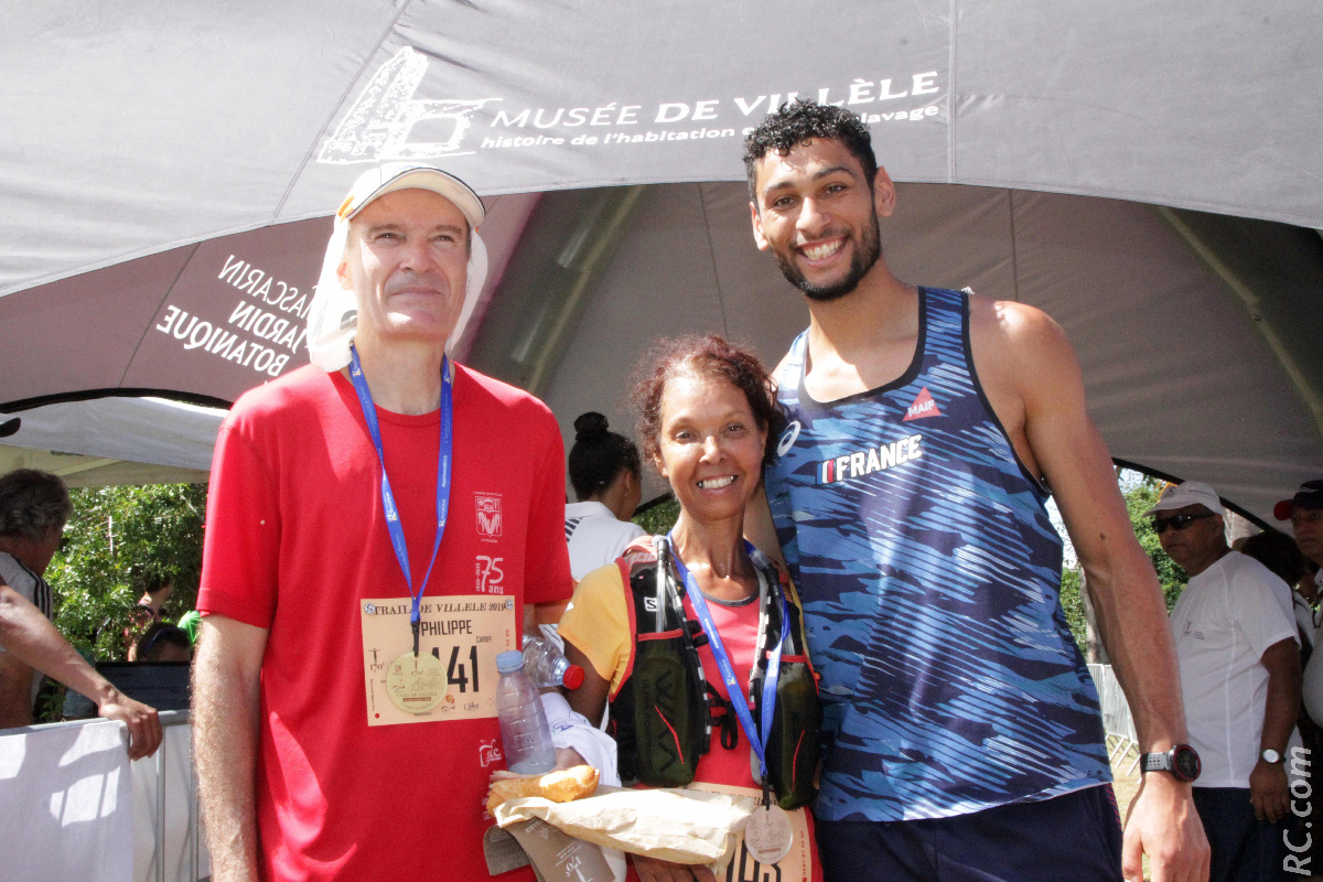 Tiens Philippe, la météo annonçait une aussi forte chaleur ? Tiens Philippe, la météo annonçait une aussi forte chaleur ?