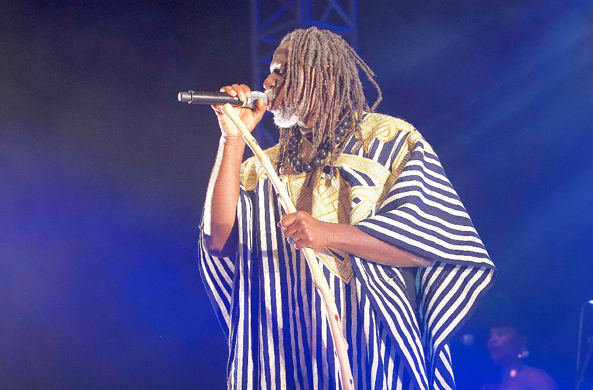 Concert Tiken Jah Fakoly à Saint-Leu: toutes les photos