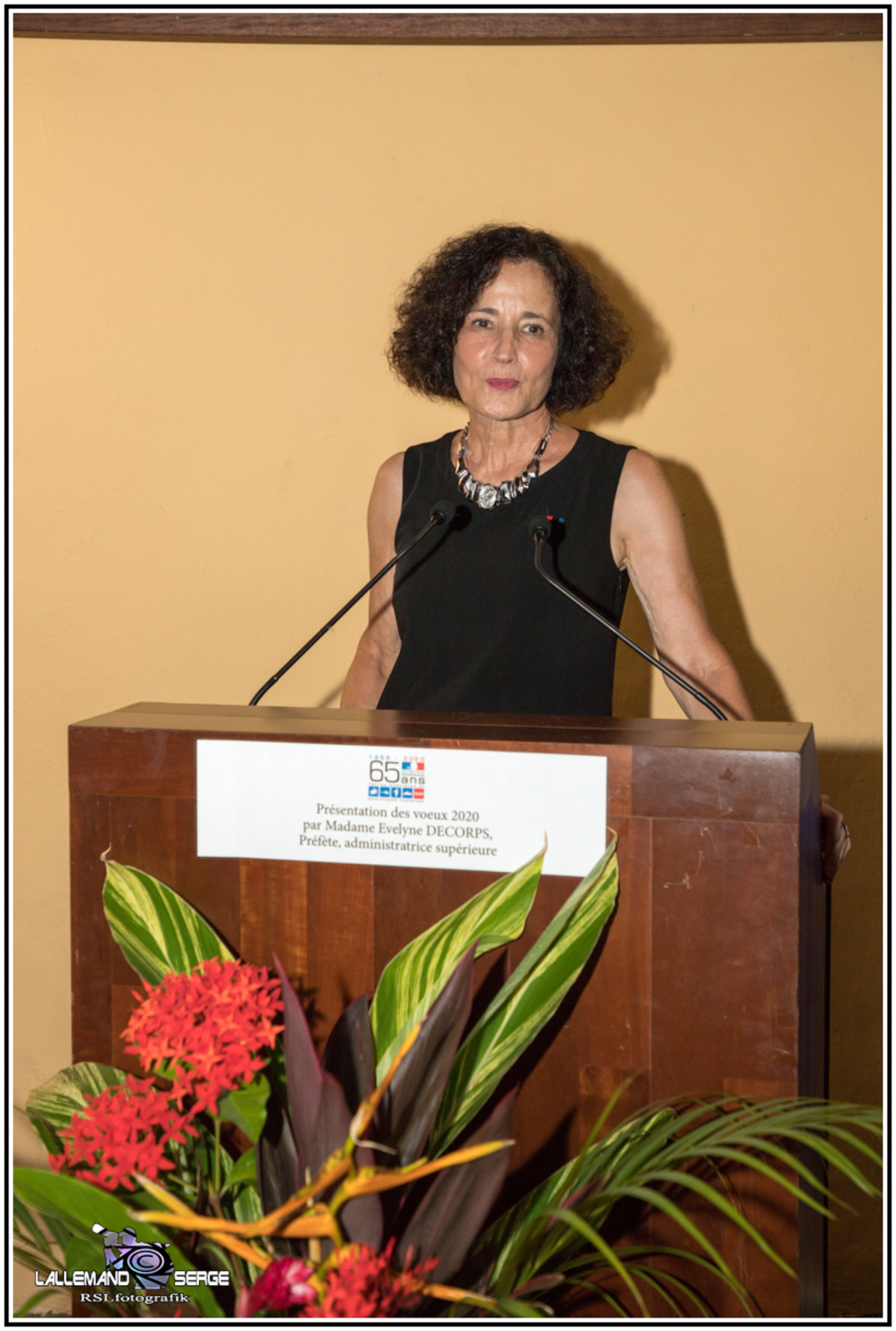 Evelyne Decorps, Préfète,  administratrice supérieure des Terres Australes et Antarctiques Françaises Evelyne Decorps, Préfète,  administratrice supérieure des Terres Australes et Antarctiques Françaises