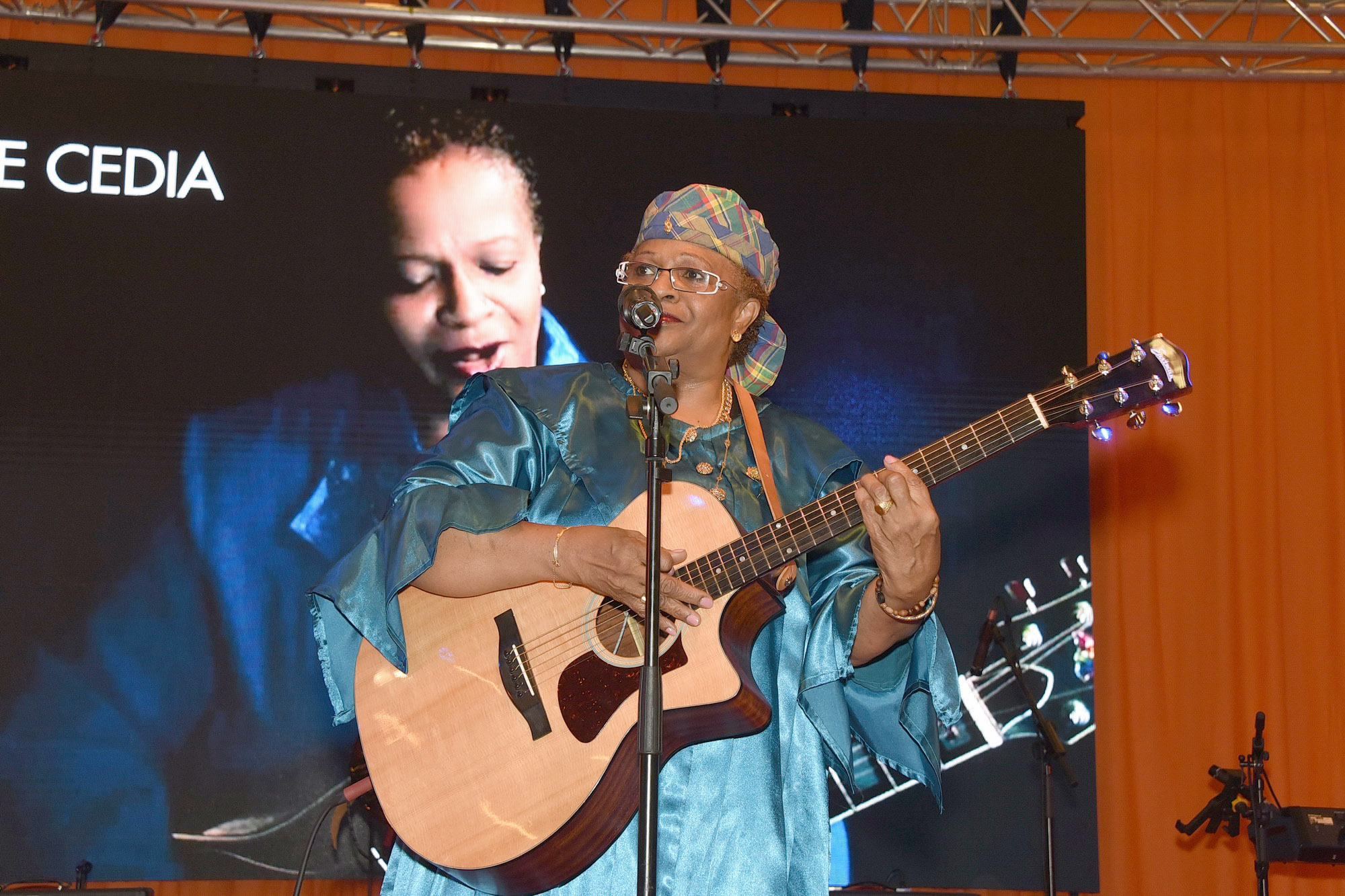 La chanteuse guyanaise, Sylviane Cédia.