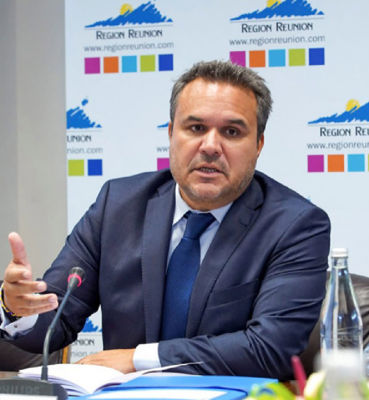 Didier Robert fait rapatrier des Réunionnais d'Afrique du Sud ce jeudi Didier Robert fait rapatrier des Réunionnais d'Afrique du Sud ce jeudi