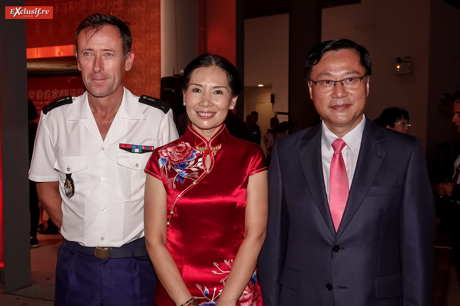 Général Xavier Ducept, commandant de la Gendarmerie à La Réunion, Dong Zhijiao, son époux Chen Zhihong, Consul Général de la République populaire de Chine à La Réunion