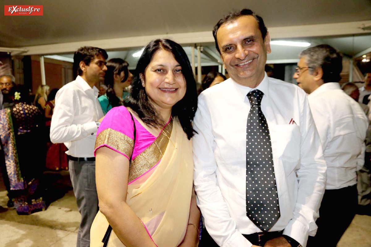 Tilak Pala, bijoutier-joaillier, et son épouse Tilak Pala, bijoutier-joaillier, et son épouse