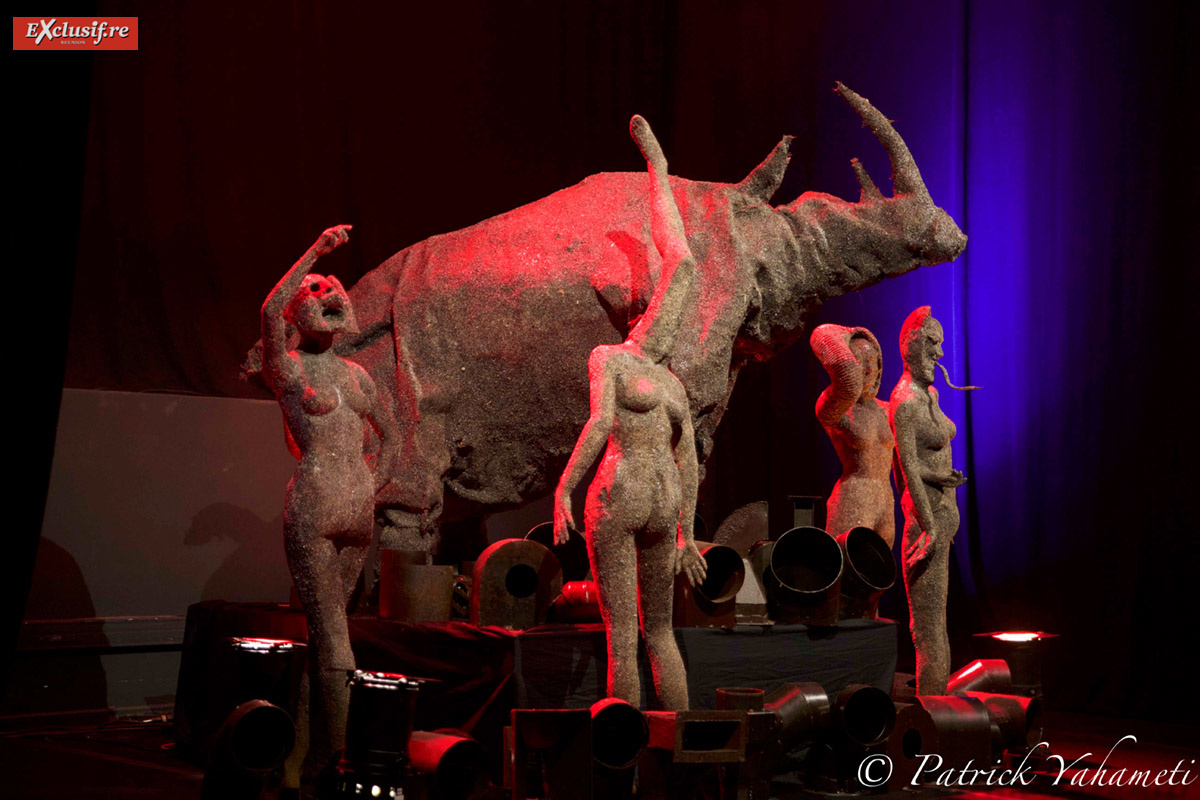 Le décor de cette 9ème édition avec la corne du rhinocéros