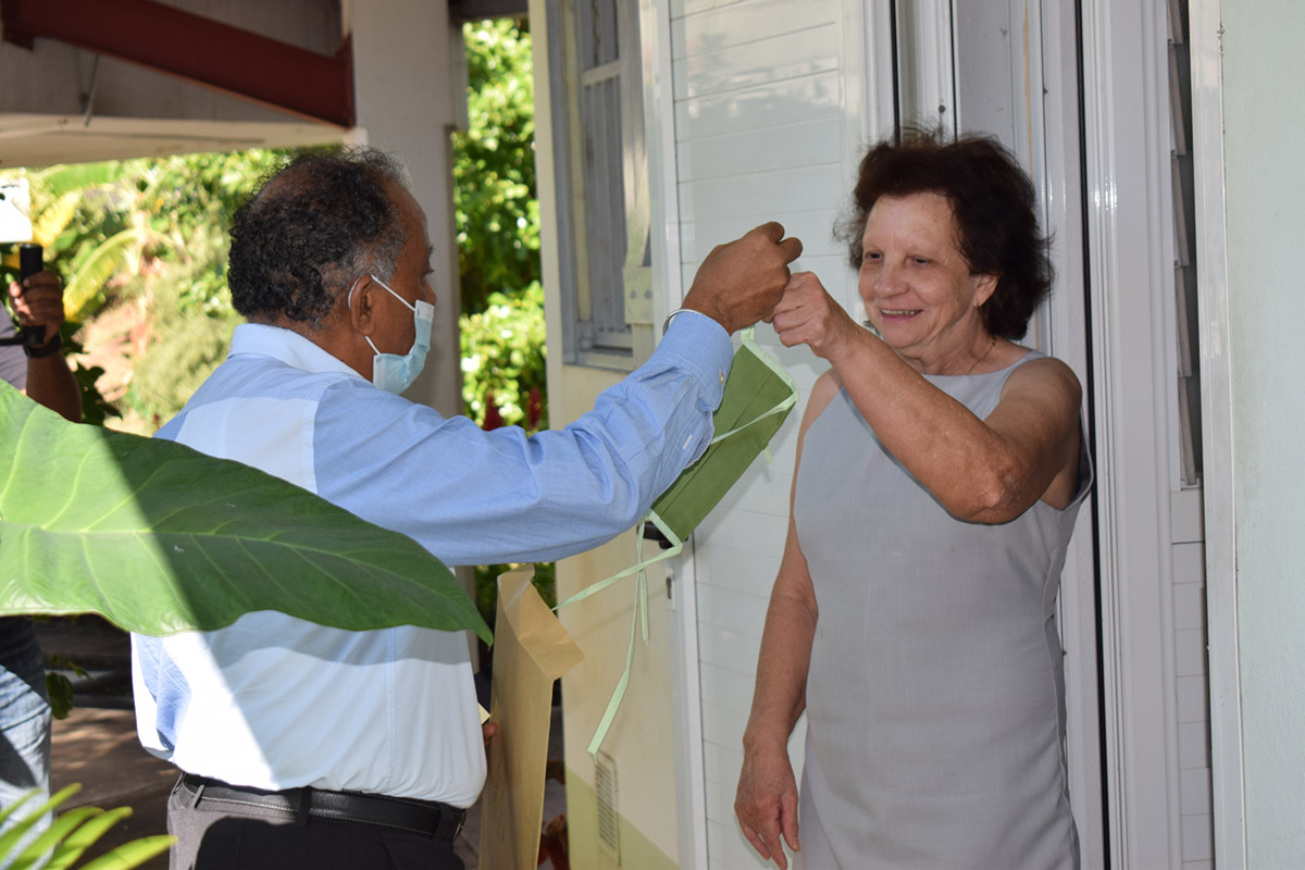 La Mairie de Saint-Denis a distribué des masques aux seniors de la ville