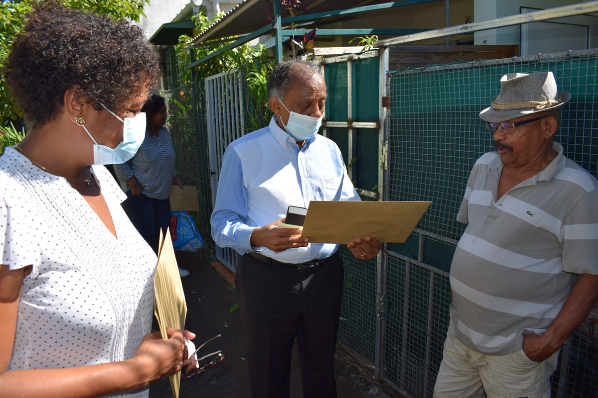 La Mairie de Saint-Denis a distribué des masques aux seniors de la ville