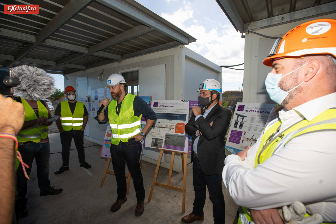 Didier Robert visite le chantier du pont de la Rivière des Galets et fait le point 