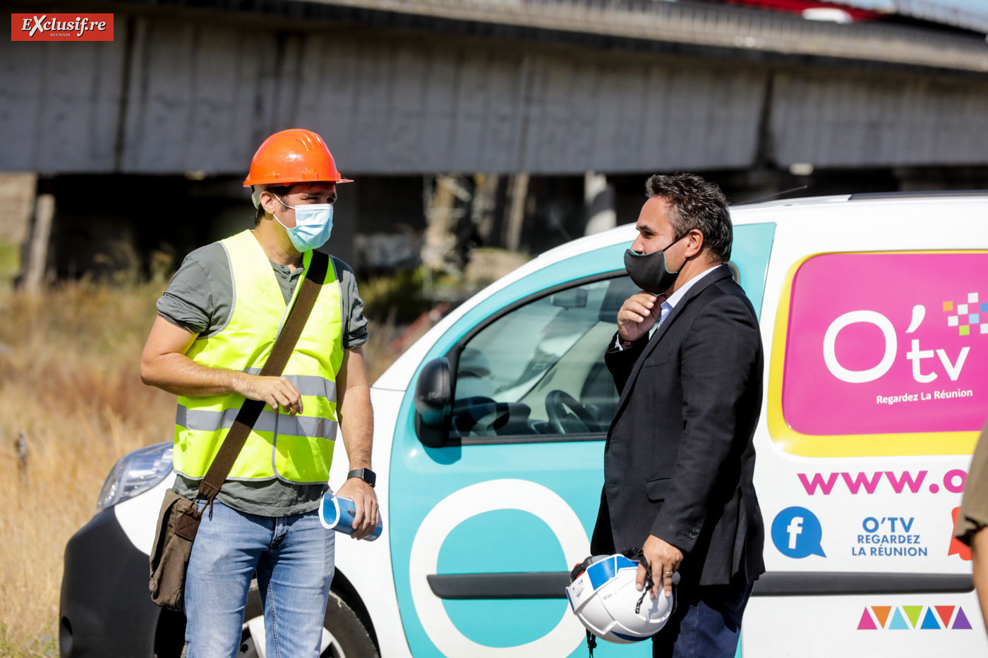 Didier Robert visite le chantier du pont de la Rivière des Galets et fait le point 