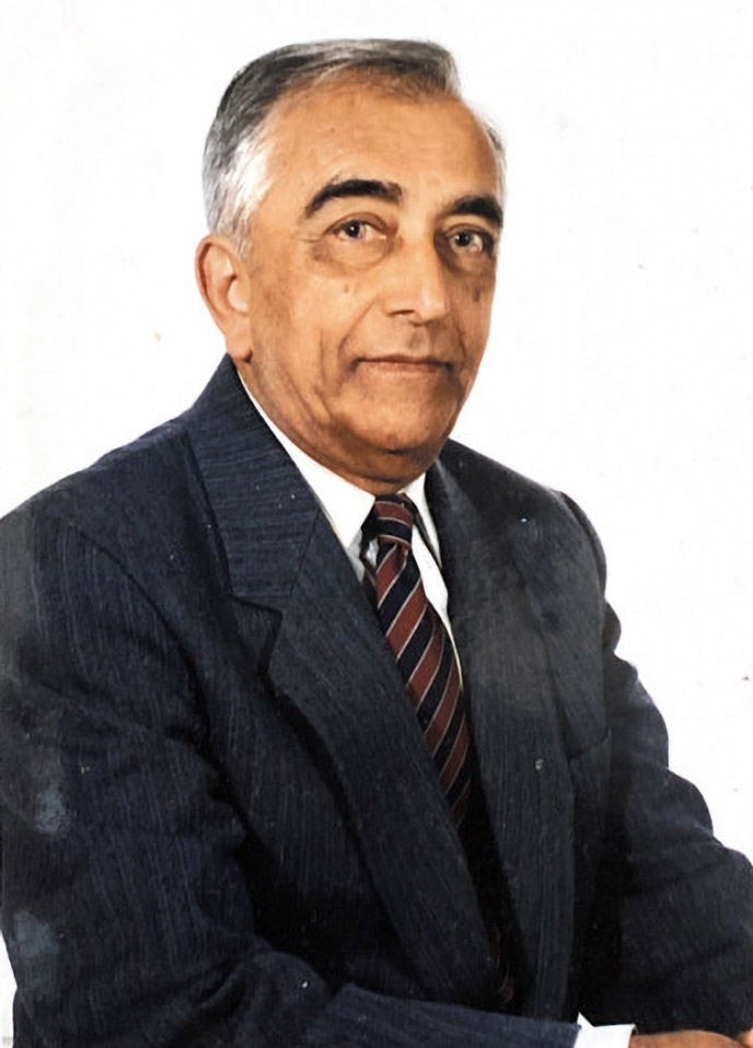 Issop Patel a contribué à la création d'une épicerie sociale, de la MAHPAD et de la Plateforme de l'Océan Indien (Piroi)