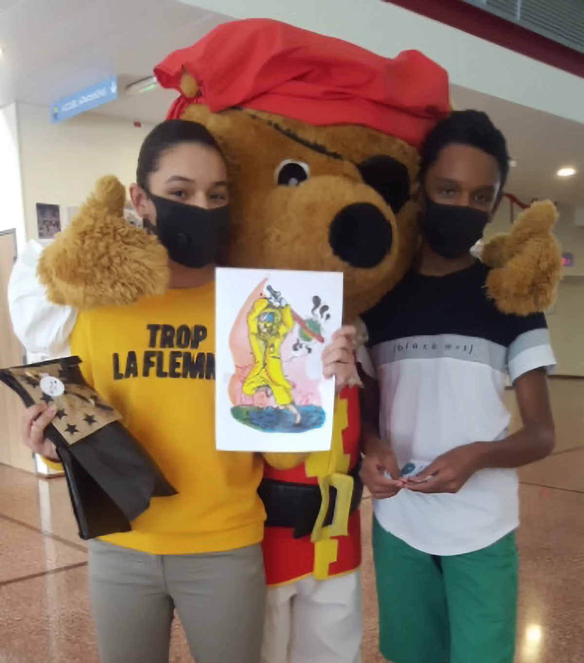 CHU: remise des lots du concours de dessins "Un dessin, un sourire" CHU: remise des lots du concours de dessins "Un dessin, un sourire"