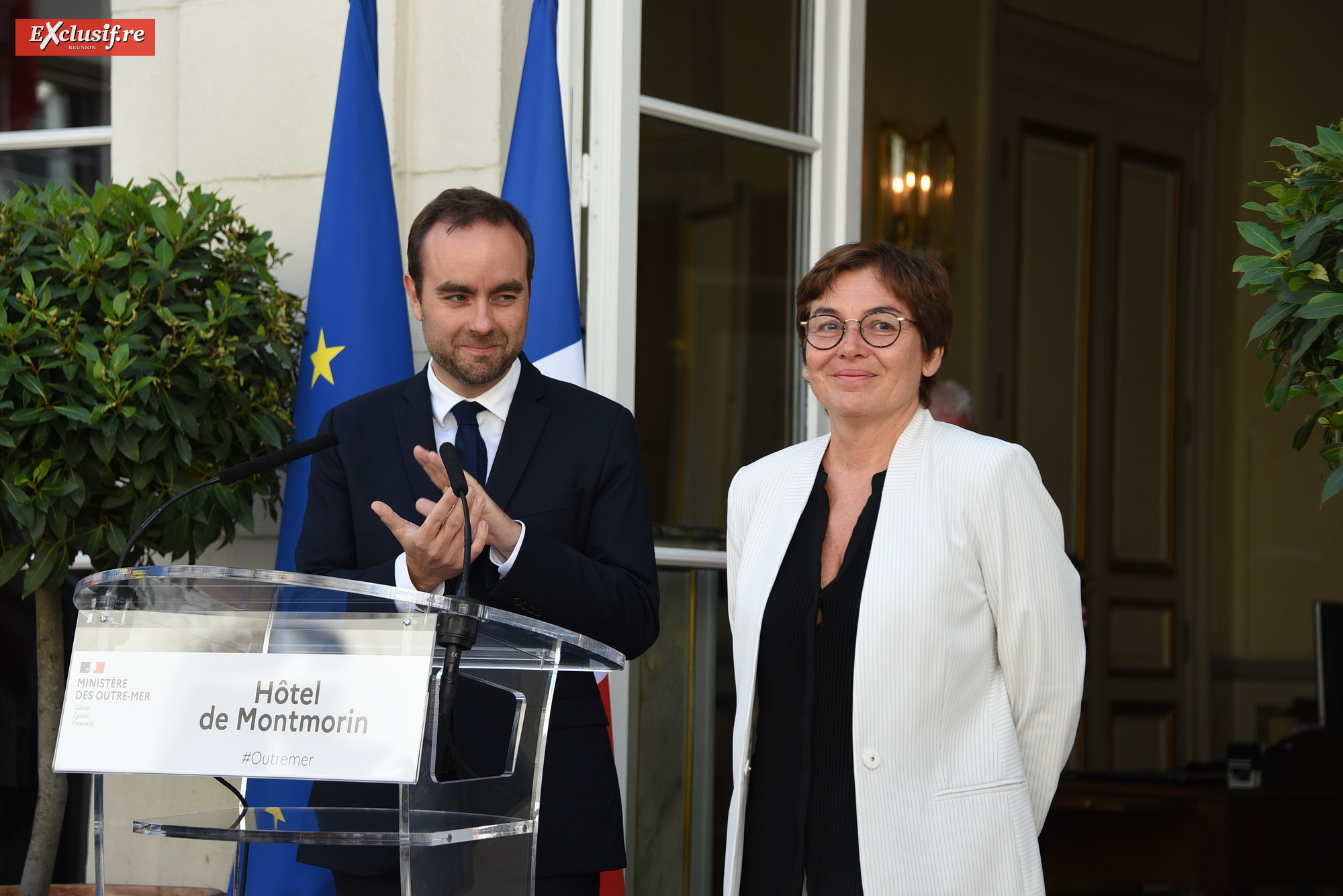 Sébastien Lecornu a félicité Annick Girardin tout en affirmant que tous les grands programmes qu’elle avait lancés seraient poursuivis et amplifiés à la lumière de la nouvelle politique du gouvernement envers les Outre-mer, qui se veut encore active.