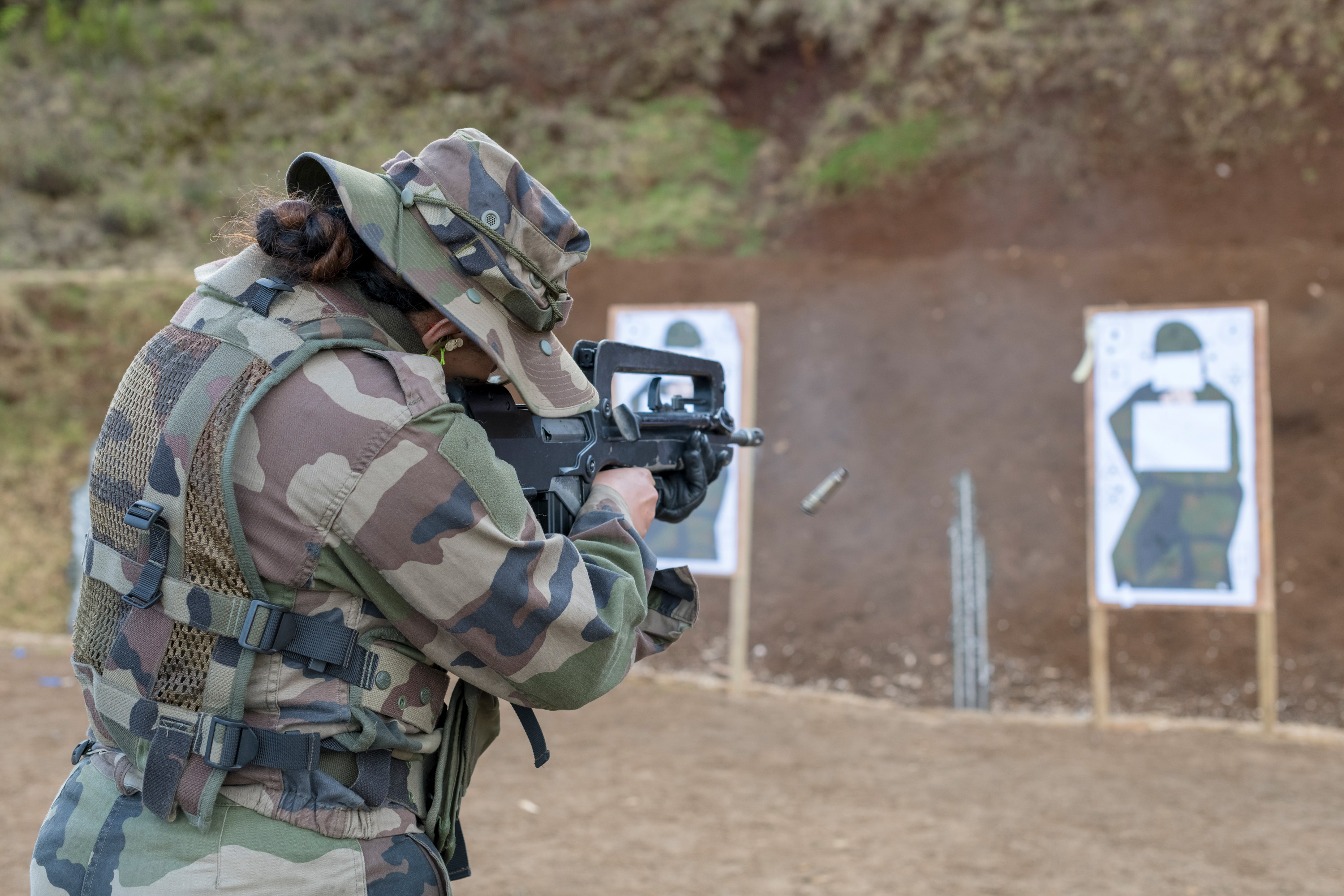 15 jours de formation à Pierrefonds et à la Plaine des Cafres (ici au stand de tir)