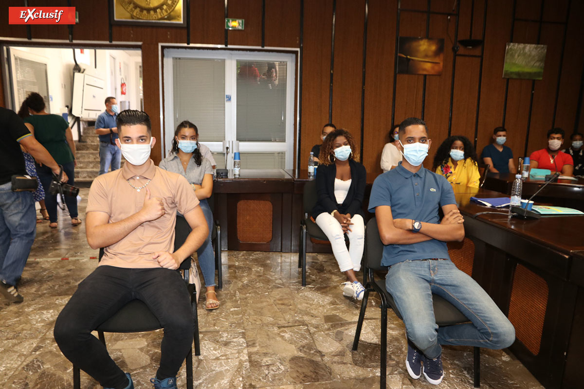 Convention apprentissage entre la Chambre de Commerce et le Groupe Ravate  Convention apprentissage entre la Chambre de Commerce et le Groupe Ravate