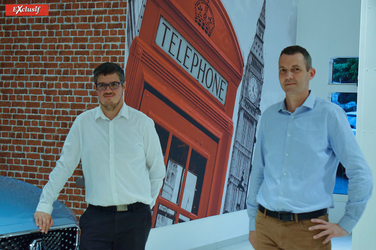 Vincent Hoarau, responsable Véhicules Electriques Groupe Caillé, et Jean-Pierre Passimourt, responsable marketing Kolors Automobiles Vincent Hoarau, responsable Véhicules Electriques Groupe Caillé, et Jean-Pierre Passimourt, responsable marketing Kolors Automobiles