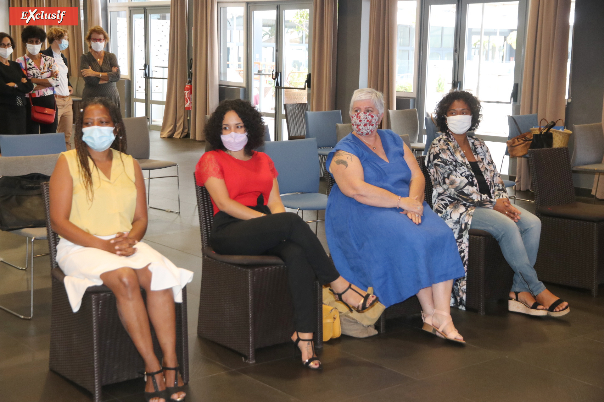 Marie-Annick Virama, Sandra Barret, Patricia Bourgeois et Jacky Andriamalala, 4 femmes qui ont été violentées dans le passé et qui ont témoigné Marie-Annick Virama, Sandra Barret, Patricia Bourgeois et Jacky Andriamalala, 4 femmes qui ont été violentées dans le passé et qui ont témoigné