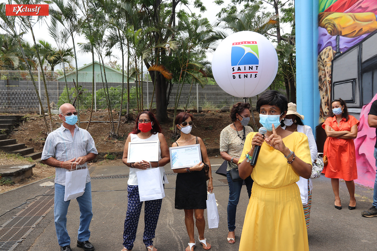 Journée du Bénévolat: une superbe fresque inaugurée à Saint-Denis Journée du Bénévolat: une superbe fresque inaugurée à Saint-Denis