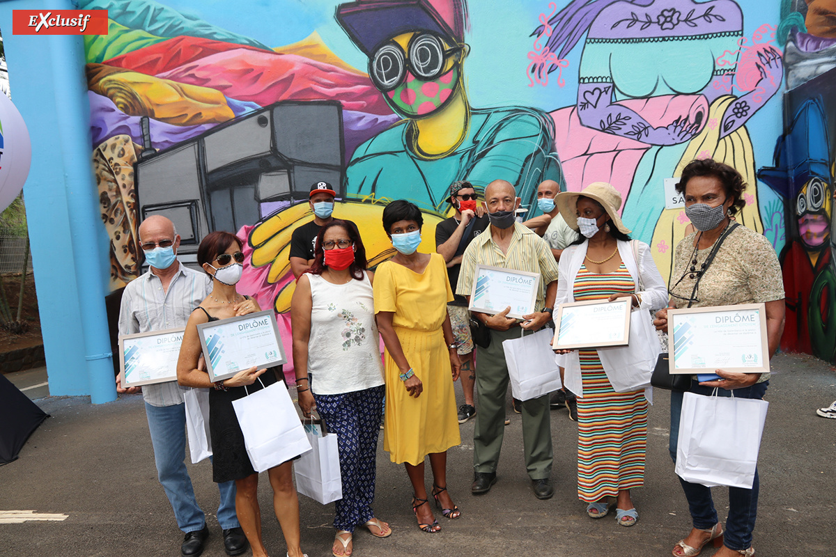Journée du Bénévolat: une superbe fresque inaugurée à Saint-Denis Journée du Bénévolat: une superbe fresque inaugurée à Saint-Denis