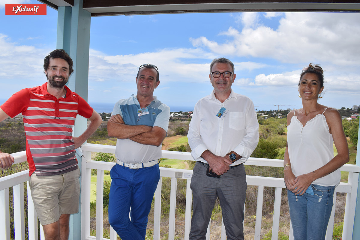 Jean-Philippe Rodenburger, journaliste pour Équipe.fr et Journal du Golf, Jean-Marie Hoarau, président de la Ligue Régionale de Golf, Didier Legendre, directeur général de Mercedes, et Candice Genin, de Hélilagon