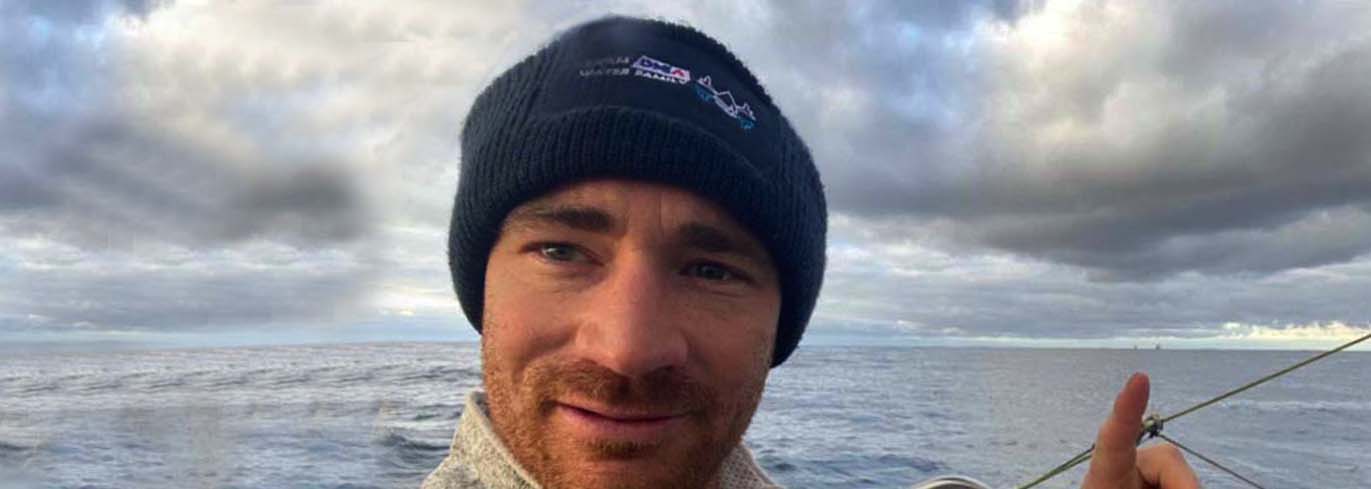 Vendée Globe: Jean Le Cam récupère 16h 15 pour avoir secouru Kévin Escoffier! Vendée Globe: Jean Le Cam récupère 16h 15 pour avoir secouru Kévin Escoffier!