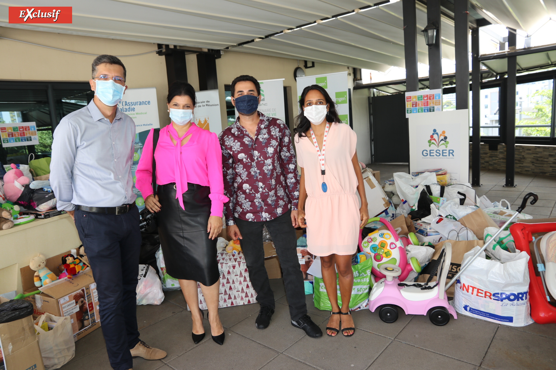 Les membres du GESER: Nicolas Prugnières, délégué MGEN, Isabelle Lebon, chef de projet développement durable et chargée de communication DRSM, David Jourlin, responsable communication CGSS, Magalie Pepin, chargée de communication SODIAC Les membres du GESER: Nicolas Prugnières, délégué MGEN, Isabelle Lebon, chef de projet développement durable et chargée de communication DRSM, David Jourlin, responsable communication CGSS, Magalie Pepin, chargée de communication SODIAC