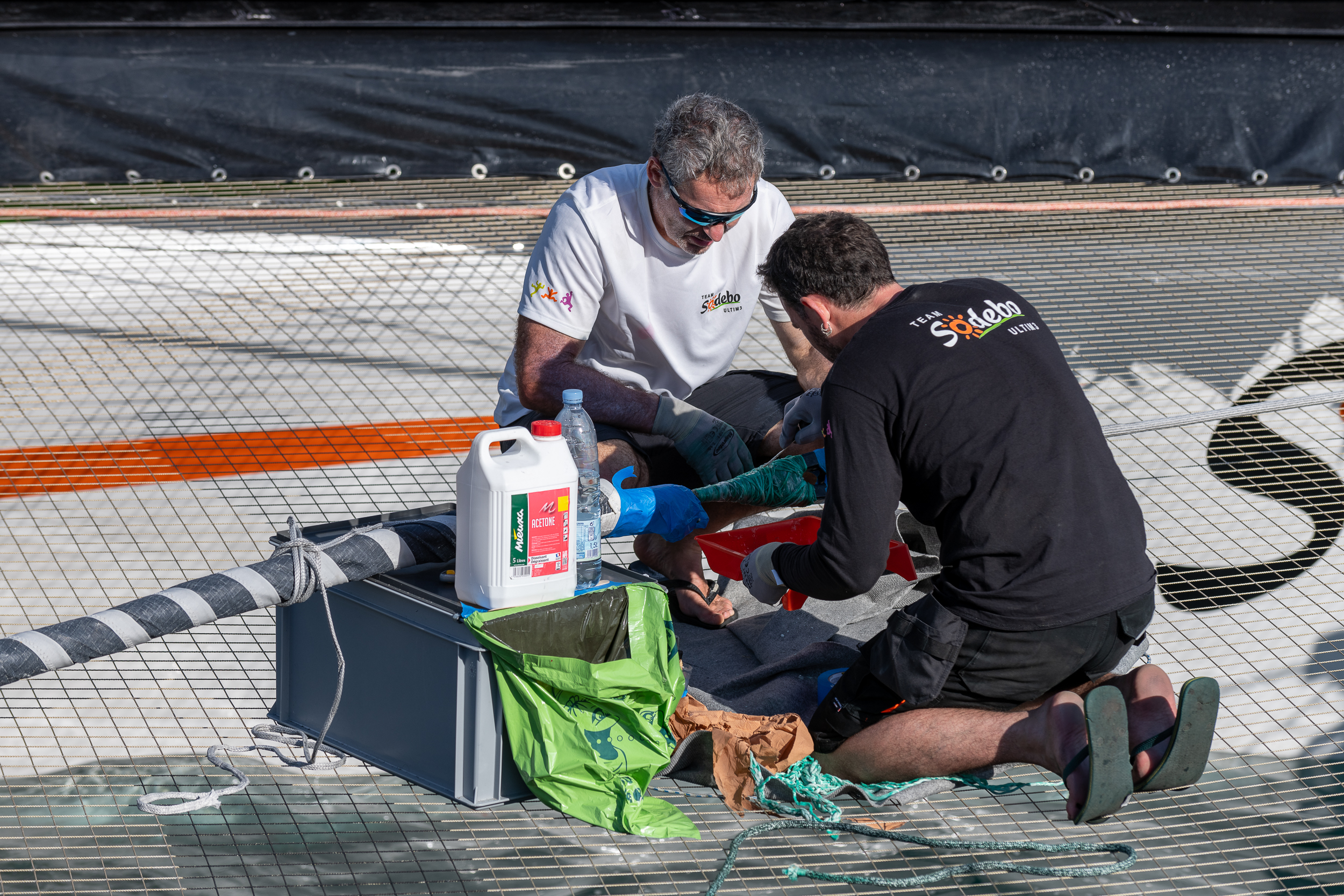 Les réparations ont duré 5 jours Les réparations ont duré 5 jours