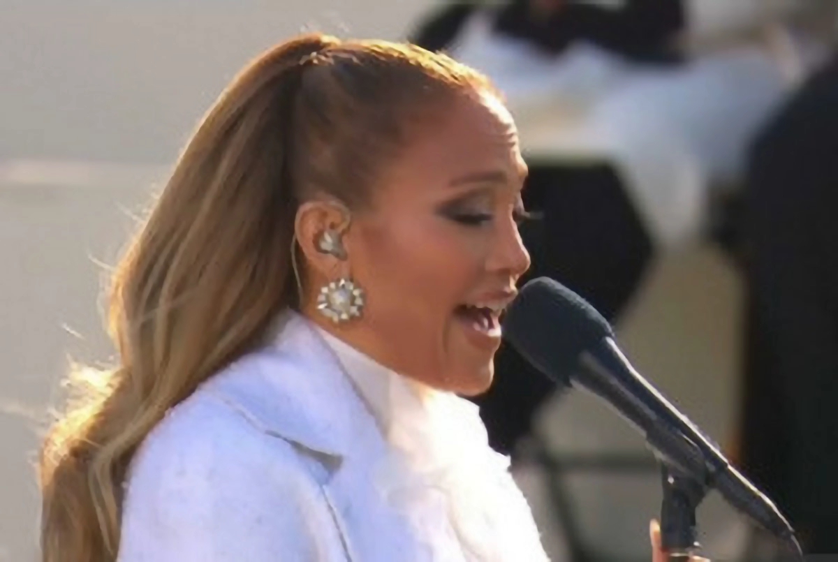 Jennifer Lopez a chanté et  a profité de l'occasion pour passer un message