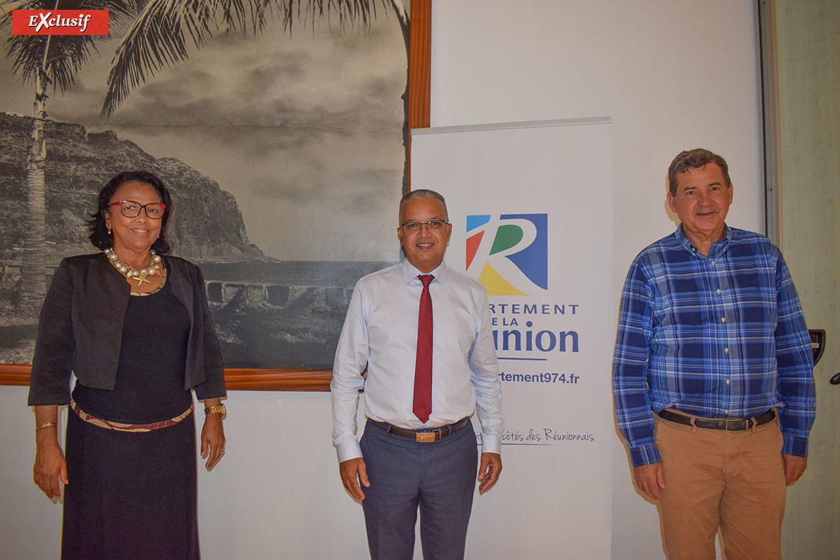 Béatrice Sigismeau, Cyrille Melchior, et Daniel Gonthier (Serge Hoareau était déjà parti avant la photo) Béatrice Sigismeau, Cyrille Melchior, et Daniel Gonthier (Serge Hoareau était déjà parti avant la photo)