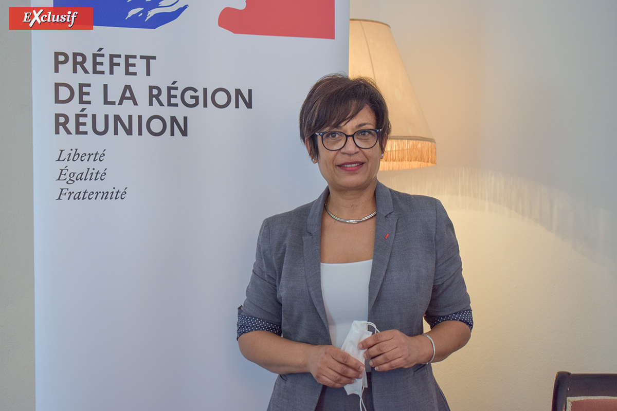 Une Secrétaire générale très avenante... Une Secrétaire générale très avenante...